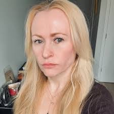 Katelyn Bowden's Instagram, Twitter & Facebook