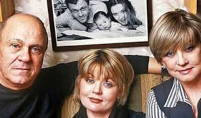 Его работы вошли в золотой фонд советского и российского кино. Vladimir Menshov Biografiya Foto Lichnaya Zhizn Zhena I Deti Prichina Smerti Uznaj Vsyo