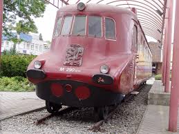 Přepravní speciál ji převeze do hranic, kde v příštích dvou letech podstoupí kompletní opravu. File Slovenska Strela P7230079 Jpg Wikimedia Commons