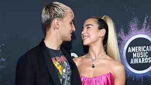 In 2015, dua was signed with warner bros. Dua Lipa And Anwar Hadid Just Made The Cutest Red Carpet Debut Harper S Bazaar Arabia