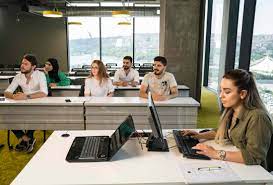 Arkadaşlar merhaba bu sene yks sınavına gireceğim. Kampusler Halic Universitesi