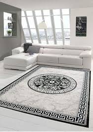 Il divano letto rappresenta una soluzione efficace per ogni circostanza o esigenza, grazie alla capacità di leggi tutto. Decorative King Medusa Rug 80 X 150 Cm Black Gold Amazon Co Uk Kitchen Home Contemporary Rugs Design Rugs In Living Room Contemporary Rug