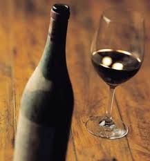 Attention à ne pas utiliser d'eau chaude, elle ne doit être que légèrement plus chaude que la température ambiante. 3 Conseils Pour Bien Apprecier Vos Vieilles Bouteilles