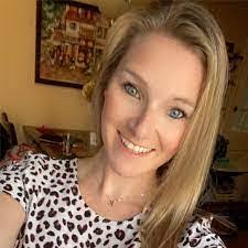 Kayla Regan's Instagram, Twitter & Facebook