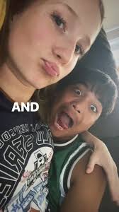 Willow 🦦 (@willow.stokes)