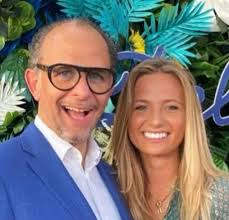 Father's Day holds immense significance in my heart. It's a time when I  cherish the greatest blessings of my life: my children Aliche, Luca and  Leonardo, who gave me the honor of