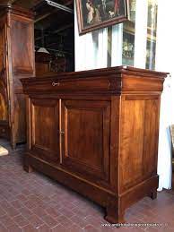 Mobili Antichi Credenze Antica Credenza In Ciliegio Grande Credenza Francese D Epoca Immagine N 1 Mobili Credenze Antiche Mobili Antichi