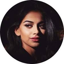 She is as tall as 5'6 and seems not much information is known about her family as of now. Banita Sandhu Fc Banitasandhu Fc Twitter