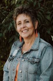 Dr. Lisa Bourne Bearskin