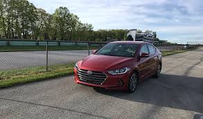 Measured owner satisfaction with 2018 hyundai elantra performance, styling, comfort, features, and usability after 90 days of ownership. 2018 Hyundai Elantra Limited Car Ed Com