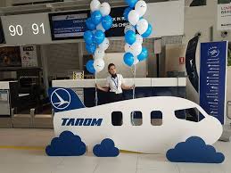 Bilete de avion ieftine tarom. Tarom Cei Mici Sunt RÄsfÄÈaÈii Zilei La Tarom Facebook