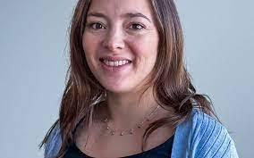 Nina Foss's Instagram, Twitter & Facebook