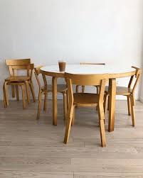 We Ve Finally Found You Vintage Alvar Aalto Round Dining Table And 6 Dining Chairs In Bent Beech Made I Vintage Furniture Design Furniture Bentwood Chairs