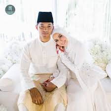 Samihah binti ahmad baderi (born 22 february 1988), better known by her stage name mia ahmad, is a malaysian actress, commercial/freelance model and a brand ambassador. Peminat Setia Mia Ahmad Home Facebook
