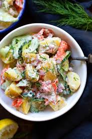 Schneller Kartoffelsalat Mit Raucherlachs Und Joghurt Dill Sauce Kochkarussell Rezept Raucherlachs Kartoffelsalat Kartoffelsalat Rezept