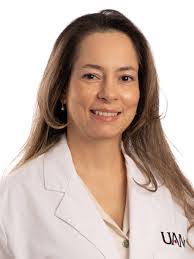 Nicole Roark's Instagram, Twitter & Facebook