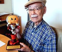 Solicitada para que vuelvan las Revistas de: SOLICITUD PARA QUE SE VUELVAN  A PUBLICAR LAS REVISTAS: