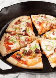 How To Make Stovetop Skillet Pizza Recipe Fast Easy Meals Skillet Pizza Recipes