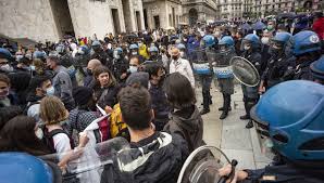 La manifestazione è organizzata in collaborazione con militia christi e altre comunità e movimenti di. Manifestazione Ddl Zan A Milano Tensioni In Piazza La Repubblica