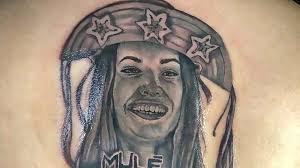 Bruno fratus, who took silver in the men's 50m freestyle on saturday behind caeleb dressel of the usa, explained how his winged tattoo was done on a whim. Bbb21 Tatuagem Gigante Com Rosto De Juliette Nas Costas De Fa Viraliza Na Web Istoe Independente