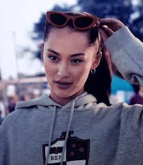 Conrad Edit Said She Love Which One Lancy or Lacey 2022