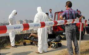 Iniţial, cauza a fost înregistrată la parchetul de pe lângă judecătoria piteşti. Procuroare De La Parchetul De Pe LangÄƒ Tribunalul Arges GÄƒsitÄƒ InecatÄƒ La Sase Zile De La DispariÅ£ie