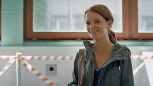 Martens heeft de opnames van de films de luizenmoeder en zwanger & co er net opzitten. De Luizenmoeder Tv Series 2019 2020 Imdb