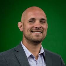 A little lightning in the clouds sure makes this thing look great! ⛈