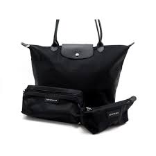 Quel est la taille adequate d'un sac longchamps qui me servira de sac de cours (grand cahier.) et quel est son prix?? Sac A Main Longchamp Le Pliage Neo 2 Pochettes