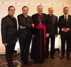 Kaufmännischer direktor, chefproducer tv austria. Caritas Muss Barmherzigkeit Vermitteln Startseite Kath Jugendfursorge Der Diozese Regensburg E V