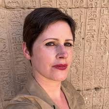 Weird Dance: Curious and Bizarre Dancing Trivia: Rayborn, Tim, Keyes,  Abigail: 9781510731042: Amazon.com: Books