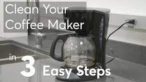 How To Clean Coffee Maker With Vinegar (Step-By-Step)