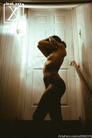 Onlyfans itsqueenn nude images pack part 2