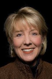 Julie Bendle's Instagram, Twitter & Facebook