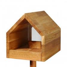 Vogelfutterhaus Aus Eichenholz Mit Satteldach Inkl Stander Design3000 De Vogelfutterhaus Vogelhaus Eiche Holz