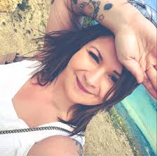 RÉGION DE CHARLEROI, BELLE TABLE THAÏLANDAISE • Châtelet • WAN Thai Food •  Benoît Copette et Wan Chanchat Aroy mak* Entrer chez Wan, c'est être pris  par l'endroit, comme pris par