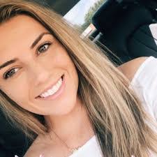 Abby Skinner's Instagram, Twitter & Facebook