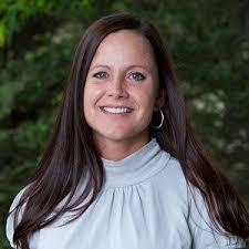 Beth Lengel's Instagram, Twitter & Facebook