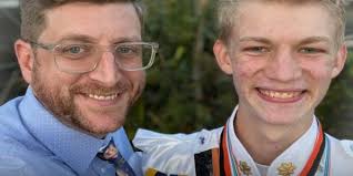 Aaron Bates and son A.J., both LHS drum majors, die in crash