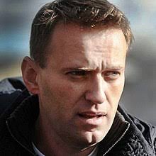 Навальный был владельцем 35 % акций этой компании и занимал в ней пост главного бухгалтера. Alexei Navalny Wikipedia