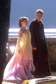 Padme Amidala Is The Only Fashion Icon I Care About And Here S Why Star Wars Padme Star Wars Episode Ii Star Wars Wedding