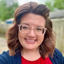 Carissa Ledbetter's Instagram, Twitter & Facebook