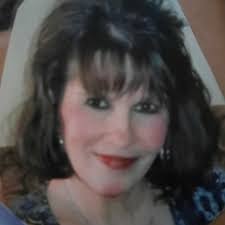 Renee Moser's Instagram, Twitter & Facebook