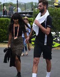 À tel point que certains les verraient bien remettre le couvert. Benoit Paire En Couple Avec Shy M Roland Garros Qui Sont Les Femmes Des Joueurs De Tennis Francais Elle