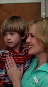 💖 @videopoly, ..., Forrest Gump Meets His Son 😢, Heartwarming scene where  Forrest meets son from one of the best movies in history of cinema „Forrest  Gump“ with Tom Hanks and Robin Wright, 👉 Like, ...