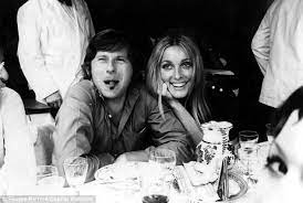 Per navigare correttamente vogue.it, ti consigliamo di scaricare l'ultima versione di chrome, firefox o safari. Samantha Geimer Why Does Woman Raped At 13 By Roman Polanski Say He S The Real Victim Daily Mail Online