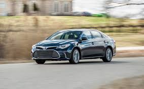 View the official 2021 toyota avalon page. Comparison Toyota Avalon Limited Hybrid 2018 Vs Lexus Es 300h 2019 Suv Drive