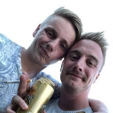 andreas svensson (@Addeboiien)