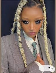 Heyy y'all , I will be in LA for work tomorrow evening around 6pm , I am in  desperate need of a stylist that can take down my tape ins and do