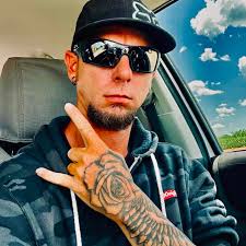 DAVID had an affair, NOAH had a vineyard and in the eyes of his children  was drunk, JONAH ran from God, PAUL was a murderer, GIDEON was insecure  MIRIAM was a gossiper